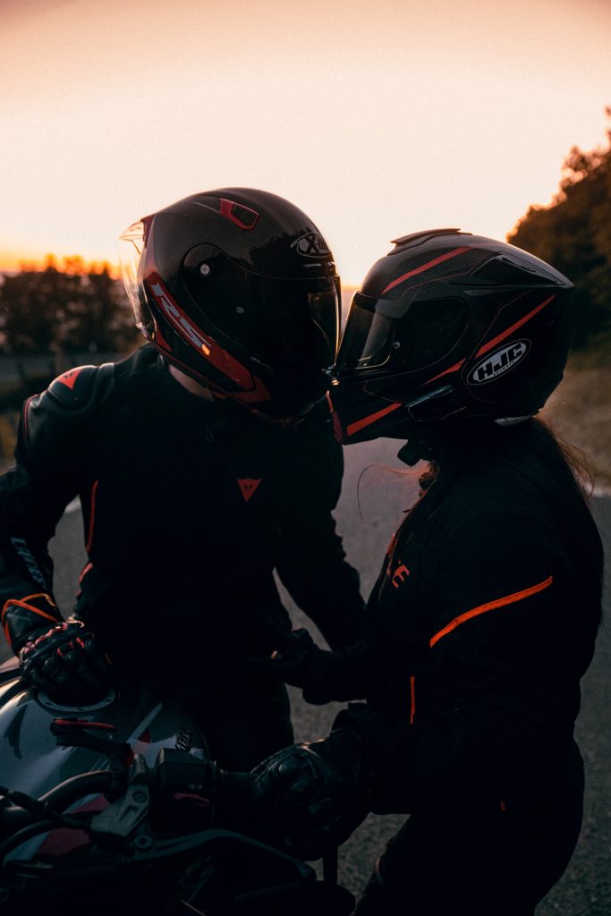 Viagem de moto casal